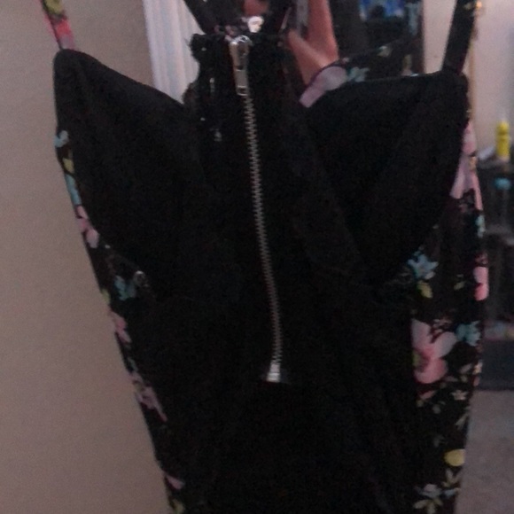 Xs dress, has a lace zip up back. it does have shorts on the inside. - Picture 2 of 3